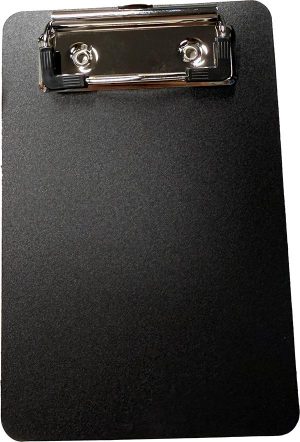 Kirjoitusalusta_10x15cm__musta__muovia