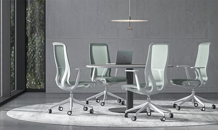 Narbutas_D-CHAIR_tyotuoli